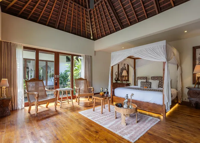 Naty, Luxury 6 Bedrooms Near Villa Canggu