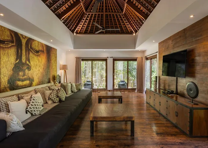 Naty, Luxury 6 Bedrooms Near * Canggu