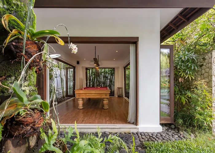 Naty, Luxury 6 Bedrooms Near Villa *